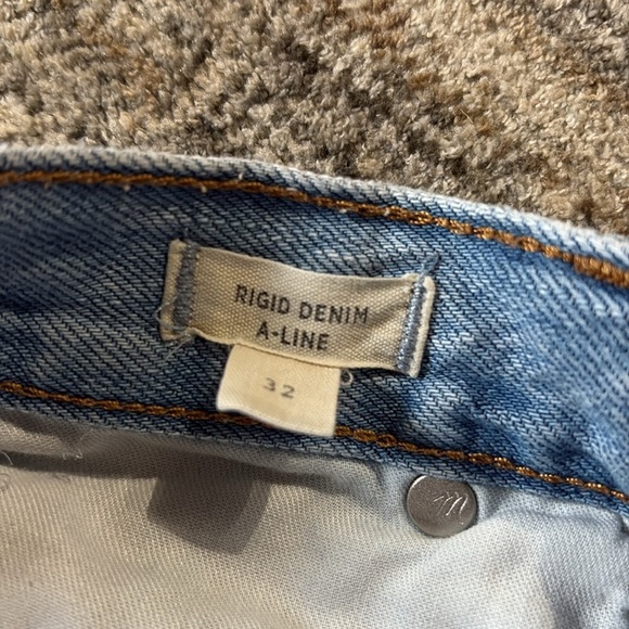 Madewell Blue denim Mini Skirt Casual Denim - size 32- rigid denim a-line - Picture 3 of 6